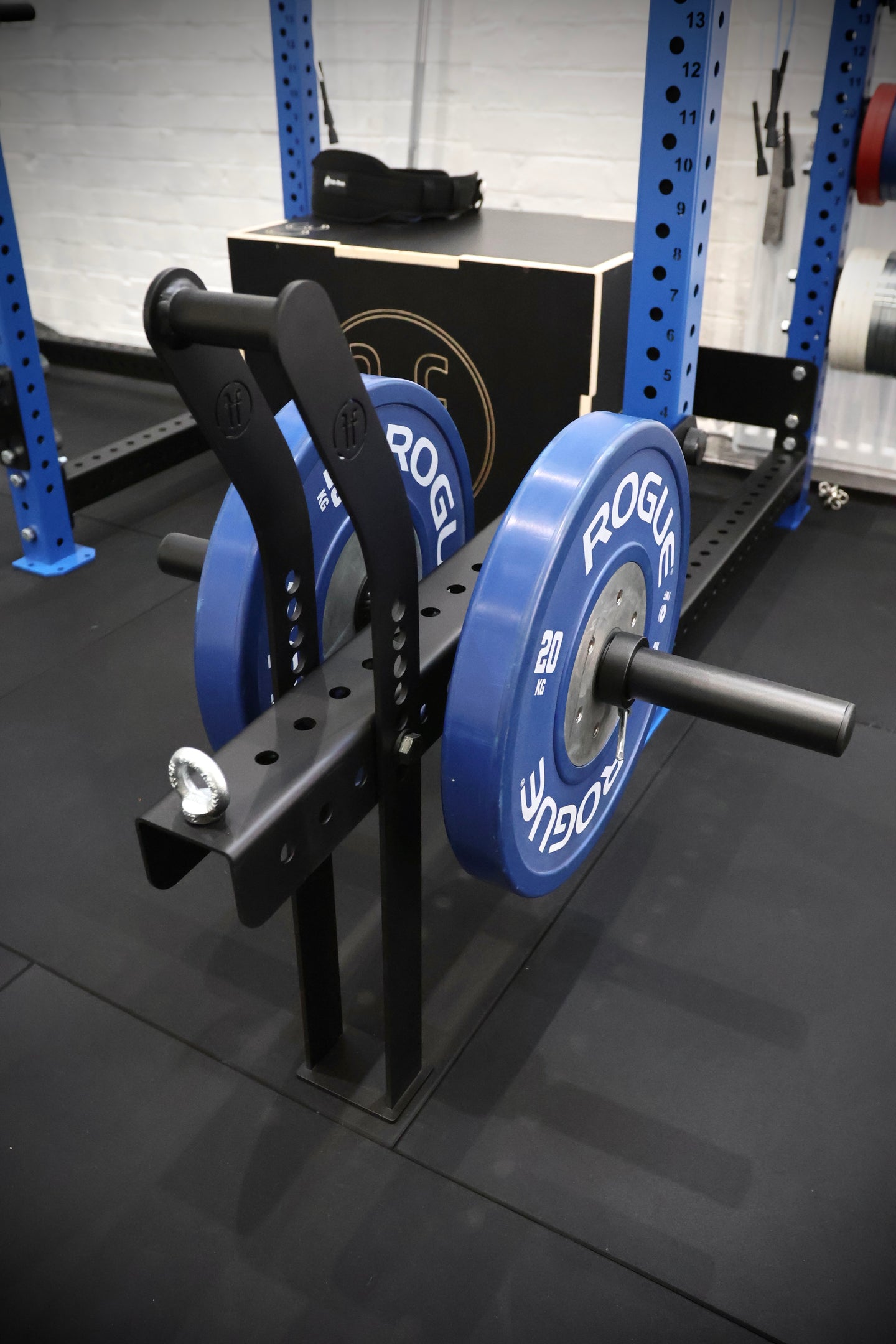 Belt Squat Attachment – Rack Mounted Leg Training Equipment